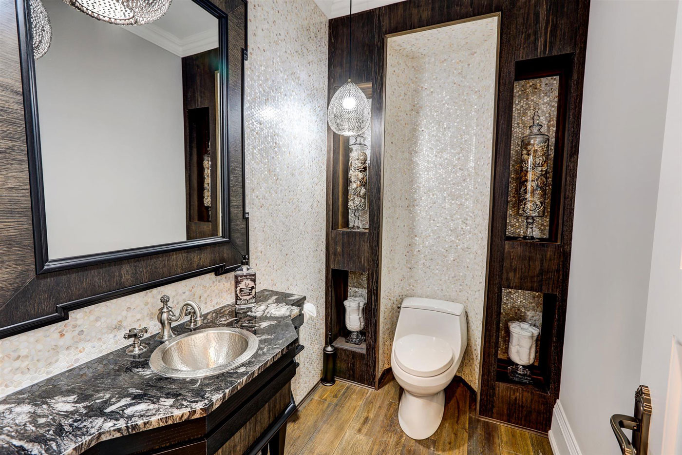 20-PowderRoom_1 20-PowderRoom_1